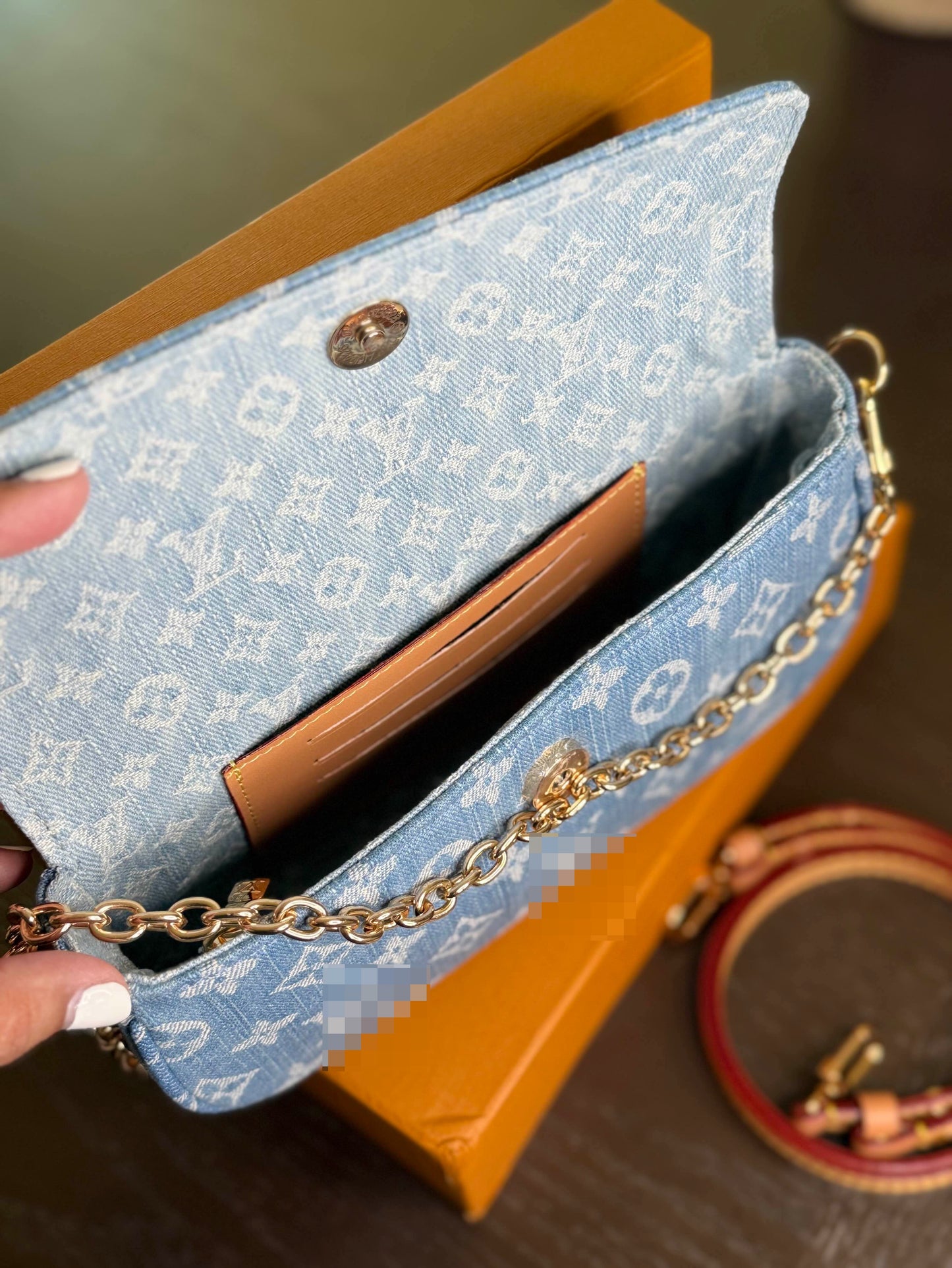 LV-Purse