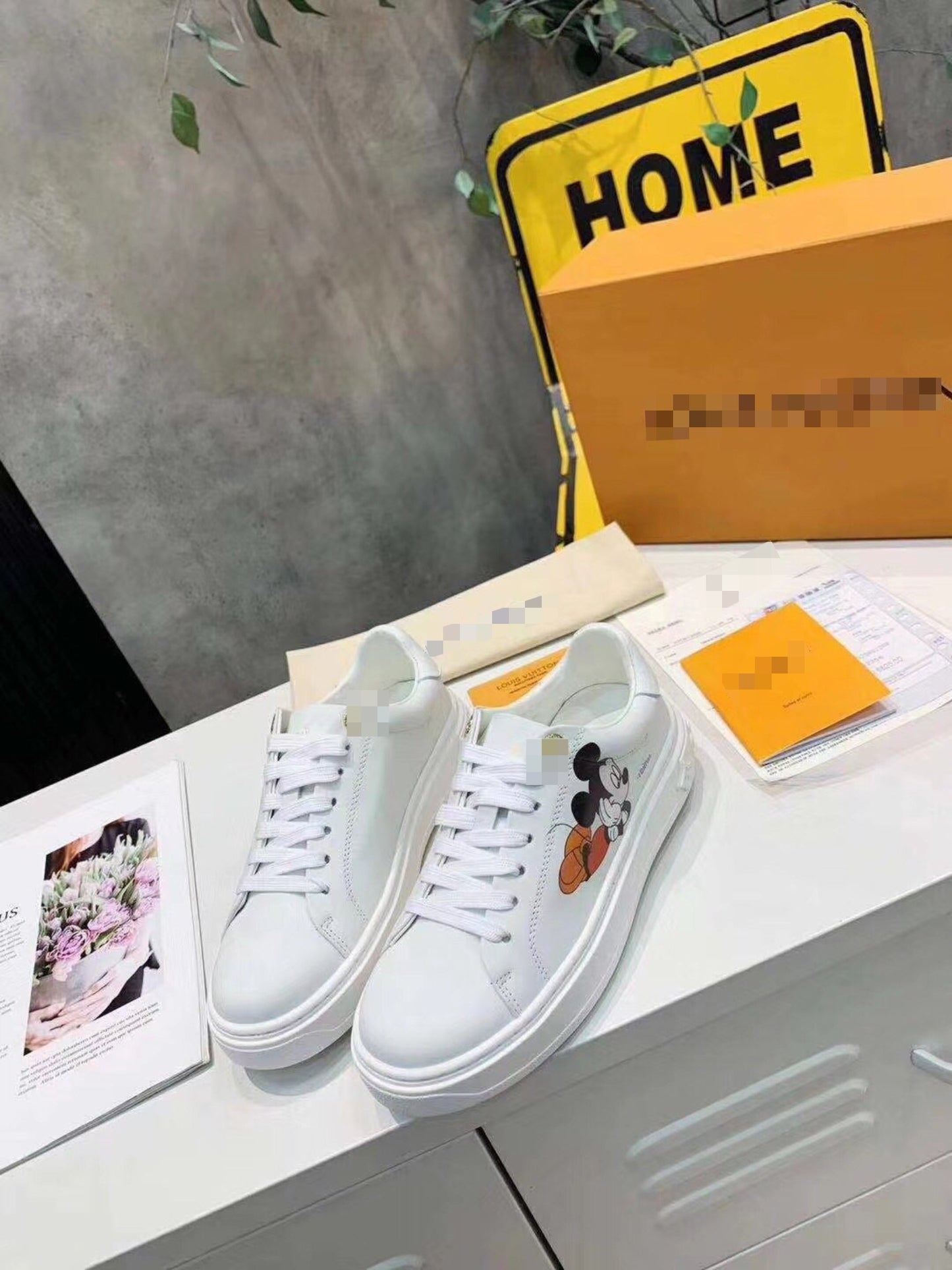 M- shoes