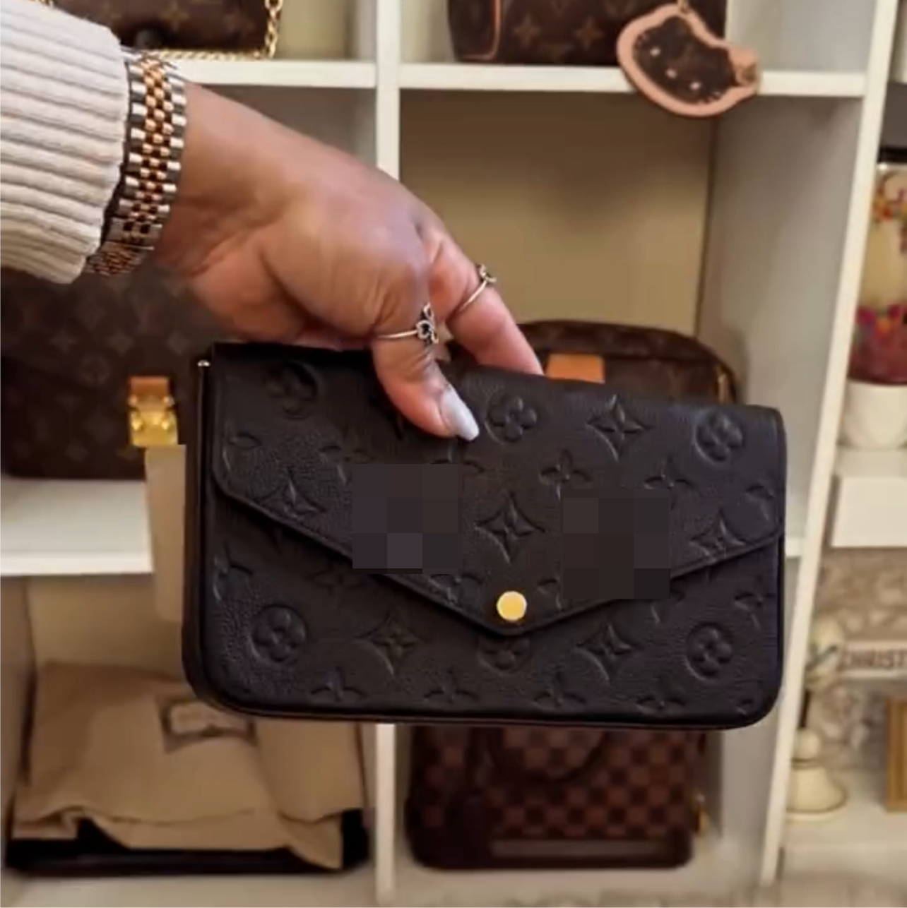 LV Purse/Wallet